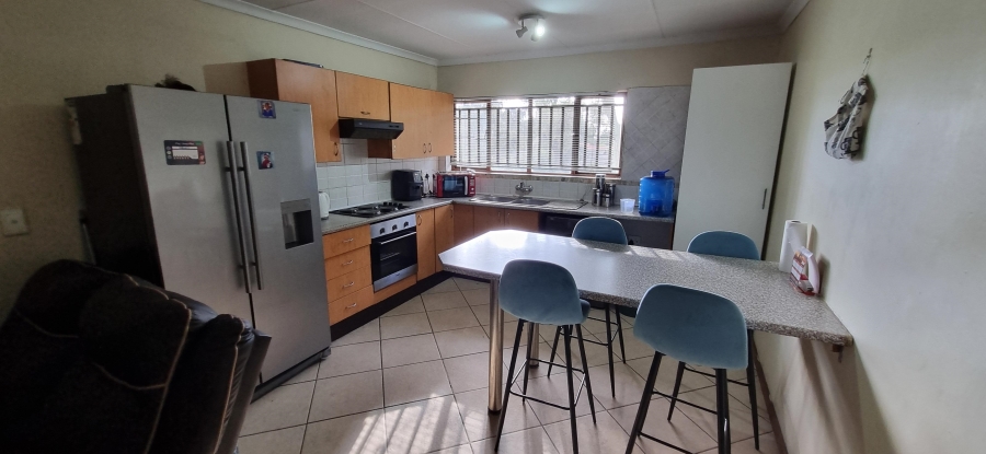 To Let 2 Bedroom Property for Rent in Brits North West